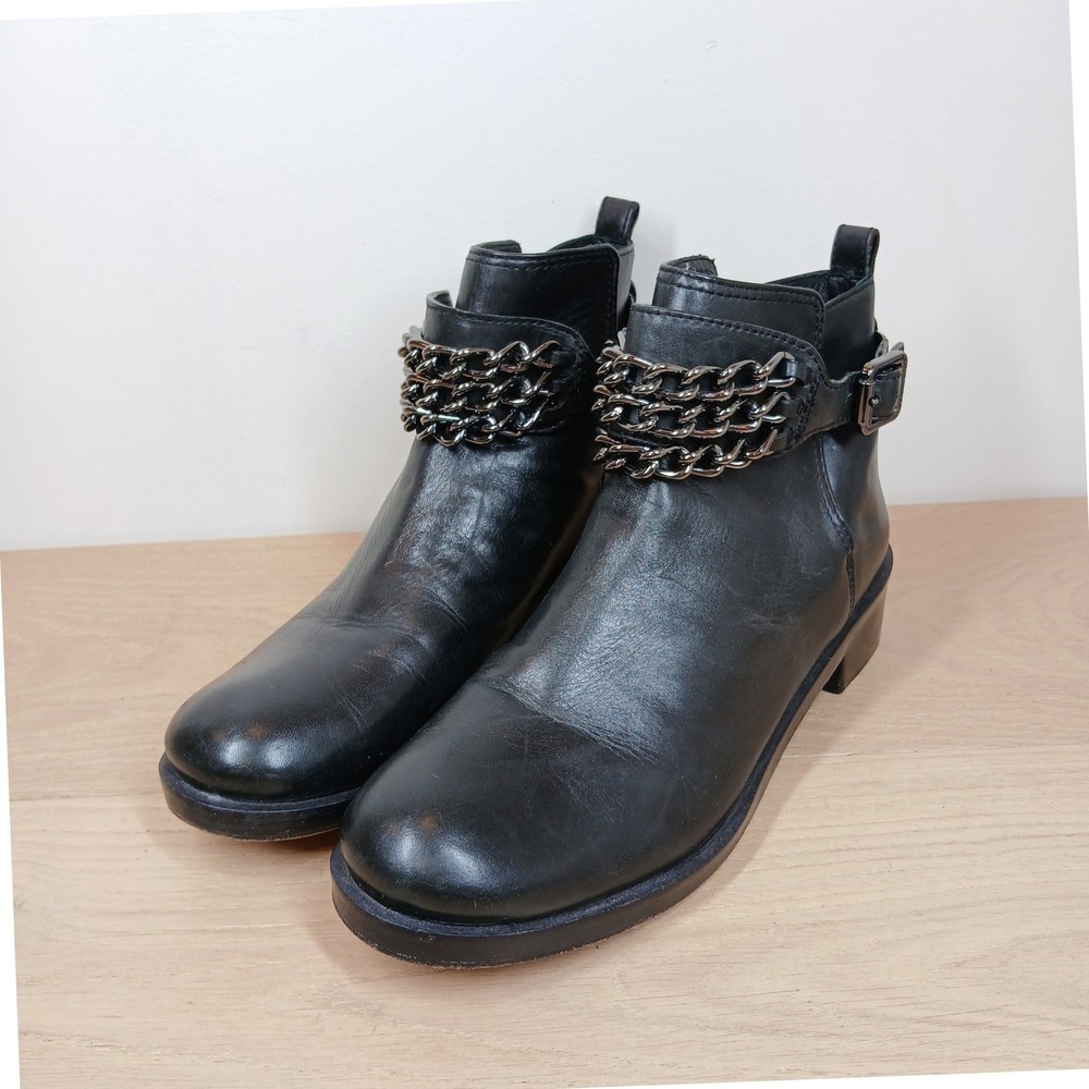 Tory Burch Ankle Boots Women 9.5 Black Leather Chain Buckle Low Heel